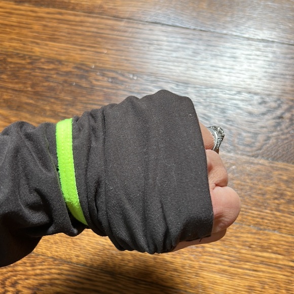 Nike Dri-Fit Hooded Long Sleeve Tee Size Small - Picture 14 of 16